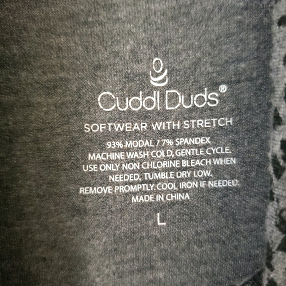 Women's Cuddl Duds Long Sleeve Turtle Neck Shirt - Picture 3 of 4